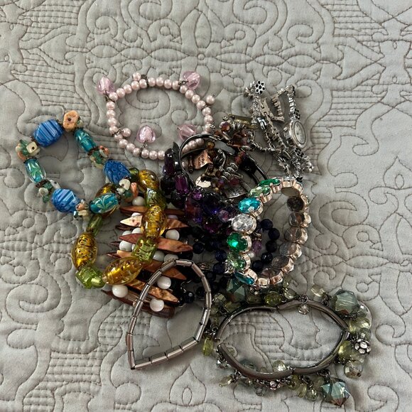 Jewelry grab bag with bracelets, chokers, pendants, and more for DIY or crafts - Picture 4 of 10